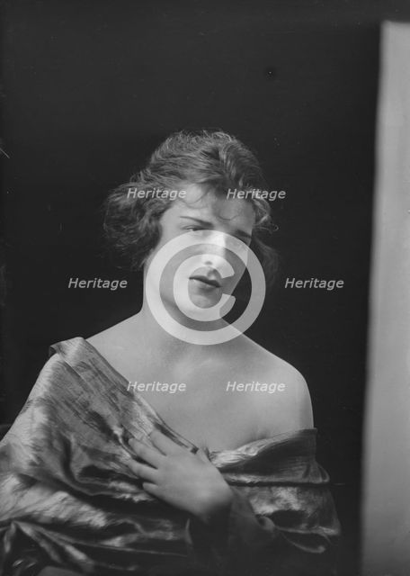 Miss Chaffee, portrait photograph, 1919 Jan. 4. Creator: Arnold Genthe.