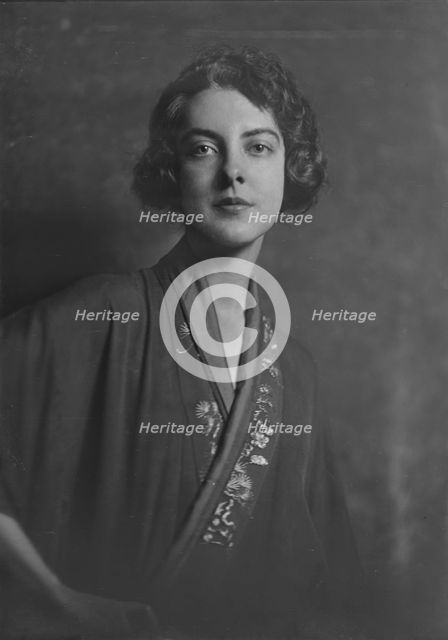 Miss D. Johnston, portrait photograph, 1918 Nov. Creator: Arnold Genthe.