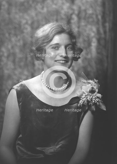 Miss Dorothy Gibson, portrait photograph, 1926 Oct. 9. Creator: Arnold Genthe.