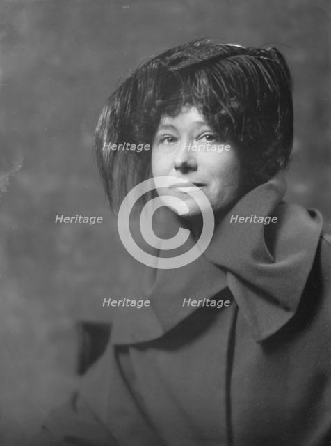 Miss Elsie Dufour, portrait photograph, between 1918 and 1920. Creator: Arnold Genthe.