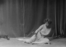 Miss Evelyn Gates, between 1918 and 1920. Creator: Arnold Genthe