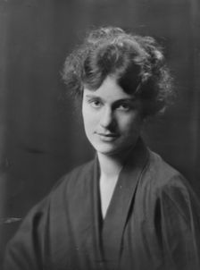 Miss Frances Dockery, portrait photograph, 1918 Apr. 29. Creator: Arnold Genthe
