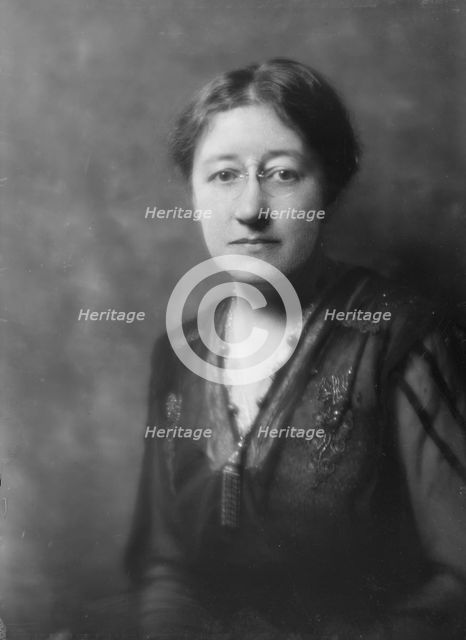 Miss Gertrude Lane, portrait photograph, 1918 Jan. Creator: Arnold Genthe.