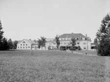 Miss Hall's school, Pittsfield, Mass., between 1910 and 1920. Creator: Unknown
