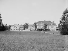 Miss Hall's school, Pittsfield, Mass., between 1910 and 1920. Creator: Unknown