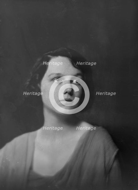 Miss Helen Chamberlain, portrait photograph, 1918 May 28. Creator: Arnold Genthe.