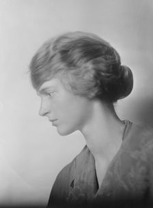 Miss Helen Garrison, portrait photograph, 1919 Jan. 6. Creator: Arnold Genthe