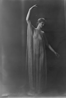 Miss Hines, 1919 Aug. 19. Creator: Arnold Genthe