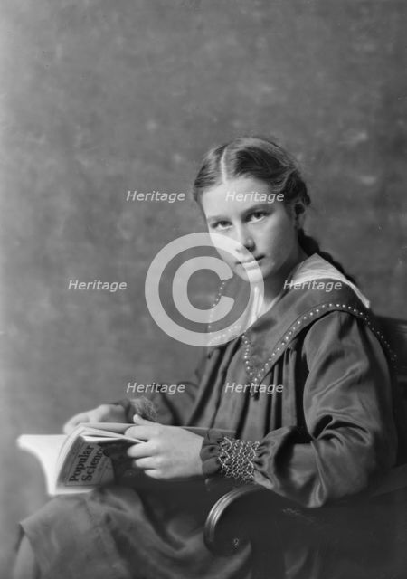 Miss Hope Garland, portrait photograph, 1918 Mar. 25. Creator: Arnold Genthe.