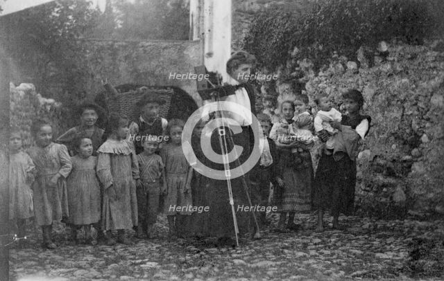 Miss Johnston & audience, Lake Como, Italy, 1899. Creator: Frances Benjamin Johnston.