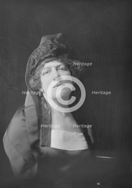 Miss Katherine Locke, portrait photograph, 1919 Mar. 5. Creator: Arnold Genthe.