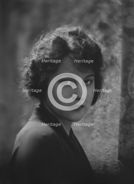 Miss Katherine McCausland, portrait photograph, 1917 or 1918. Creator: Arnold Genthe.
