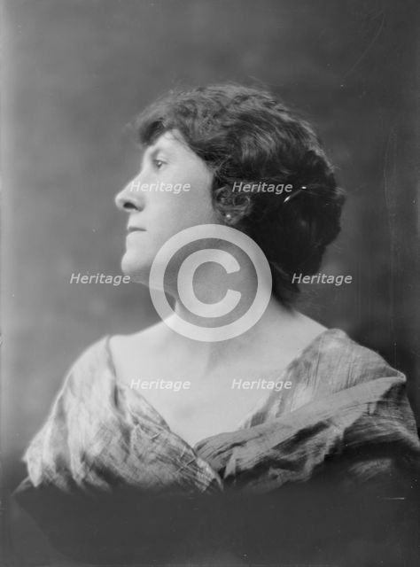 Miss Lachaise, portrait photograph, 1919 Nov. 6. Creator: Arnold Genthe.