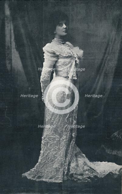 'Miss Lena Ashwell', 1900. Artist: W&D Downey.