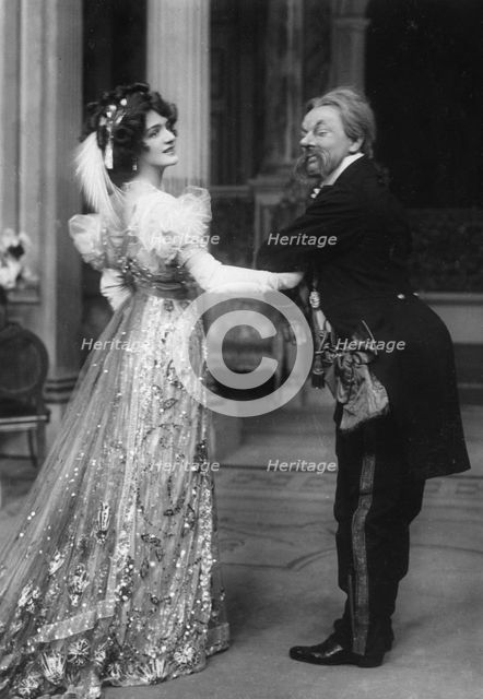 Miss Lily Elsie and Mr George Graves in The Merry Widow, 20th century. Artist: Unknown