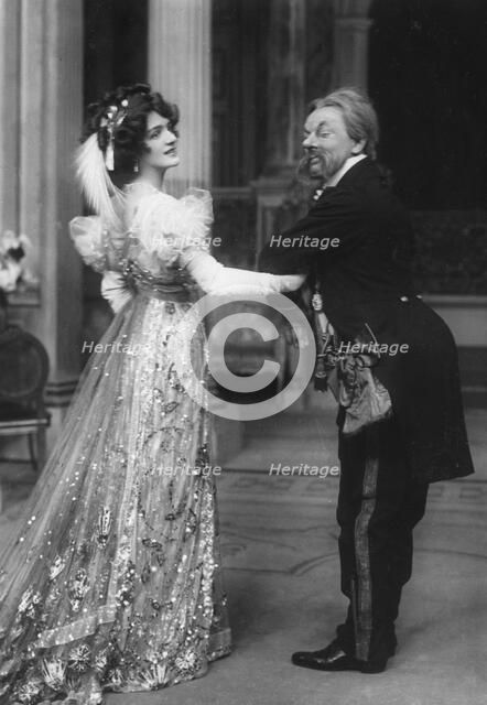 Miss Lily Elsie and Mr George Graves in The Merry Widow, 20th century. Artist: Unknown