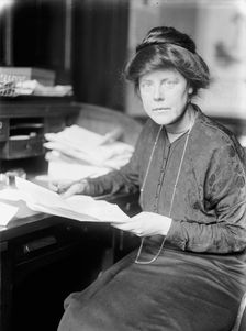 Miss Lucy Burns of C.U.W.S., 1913. Creator: Harris & Ewing