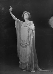 Miss Lucy Feagin, portrait photograph, 1919 May 20. Creator: Arnold Genthe