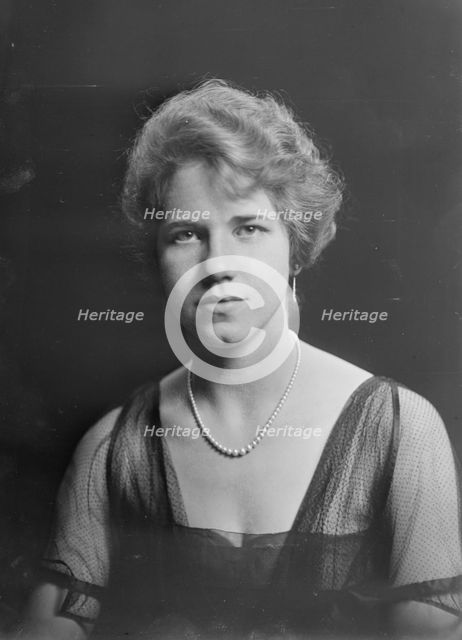 Miss Lucy Patterson, portrait photograph, 1918 Dec. 7. Creator: Arnold Genthe.