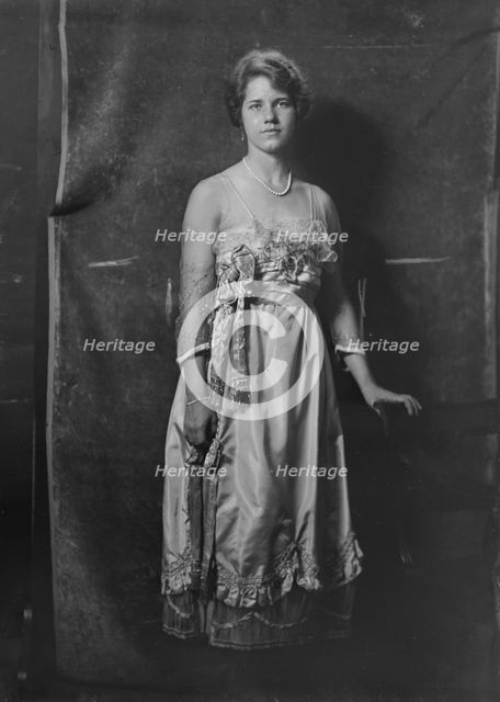Miss Lucy Patterson, portrait photograph, 1918 Dec. 7. Creator: Arnold Genthe.