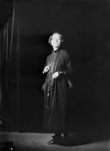 Miss Naima Wifstrand, portrait photograph, 1919 Sept. 18. Creator: Arnold Genthe