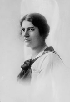 Miss Natalie Gray, of Colorado Springs, Colo., 1917. Creator: Unknown