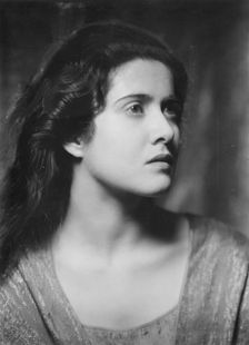 Miss Pearl Levison, portrait photograph, 1936. Creator: Arnold Genthe
