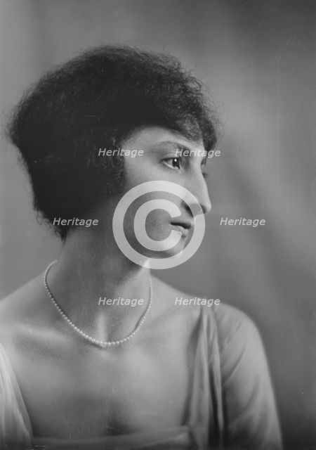 Miss Renee Schmoll, portrait photograph, 1919 Apr. 7. Creator: Arnold Genthe.