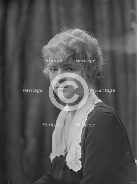 Miss Schurmeier, portrait photograph, 1918 Oct. 18. Creator: Arnold Genthe.