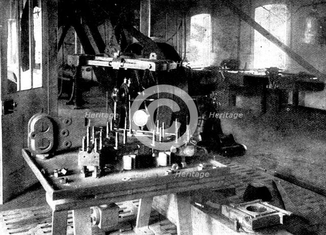 Mr. Crowden's original experimental apparatus, showing jig arranged for bolting, 1898. Creator: Unknown.