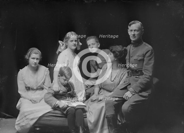 Mr. and Mrs. W.W. Davies and family, portrait photograph, 1919 Jan. Creator: Arnold Genthe.