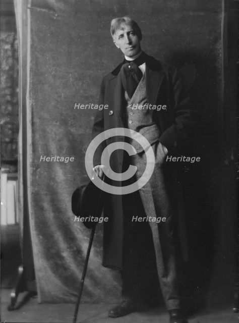 Mr. Gerald Stanley Lee, portrait photograph, 1918 Feb. Creator: Arnold Genthe.