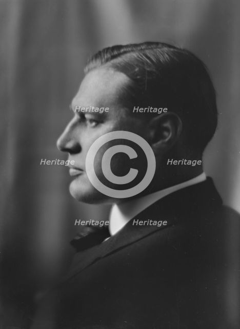 Mr. Dunn, portrait photograph, 1918 Feb. 8. Creator: Arnold Genthe.