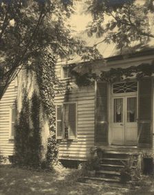 Mr. Eddy Brooks, exterior of house, between 1925 and 1929. Creator: Frances Benjamin Johnston