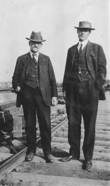 Mr. Edes and Lieut. Mears, between c1900 and 1916. Creator: Unknown
