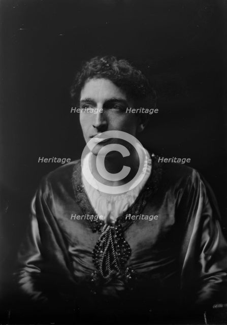 Mr. Fritz Leiber in costume, 1919 Oct. 11. Creator: Arnold Genthe.