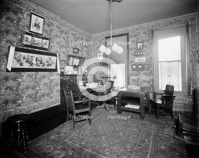 Mr. Raemick's office, Whitney Warner Publishing Co., Detroit, Mich., between 1900 and 1905. Creator: Unknown.