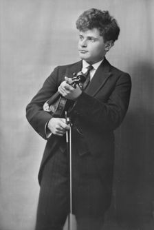 Mr. Tosha [sic] Seidel, portrait photograph, 1918 May 13. Creator: Arnold Genthe