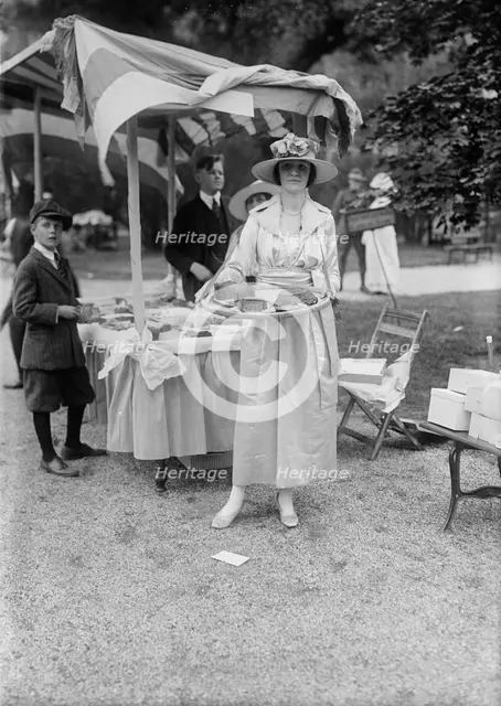 Mrs. MacNeal Swasy, 1918. Creator: Bain News Service.