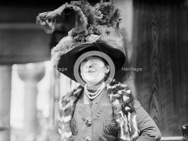 Mrs. A. Crocker Gourand [i.e., Gouraud], 1911. Creator: Bain News Service.