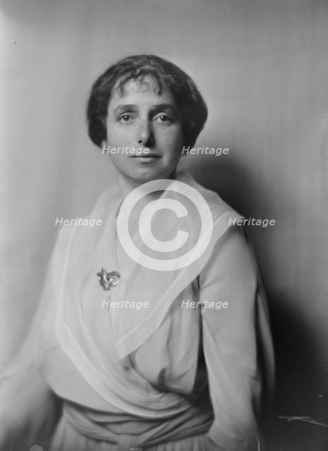 Mrs. A.E. Cohn, portrait photograph, 1918 May 13. Creator: Arnold Genthe.
