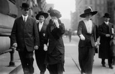 Mrs. [Alva] Belmont at gunmen's trial, 1912. Creator: Bain News Service