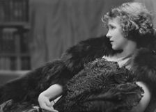 Mrs. Anderson, portrait photograph, 1917 Dec. 1. Creator: Arnold Genthe