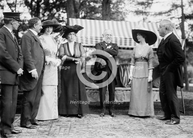 Mrs. B. Cochran [i.e., Cockran], Mrs. Oscar Straus, Oscar Straus, Mrs. T. Roosevelt Jr..., 1912. Creator: Bain News Service.