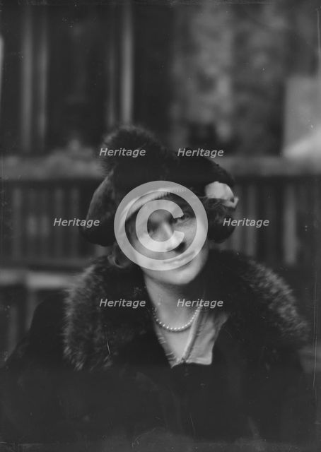 Mrs. Benjamin Lindsey, portrait photograph, 1917 Dec. 21. Creator: Arnold Genthe.