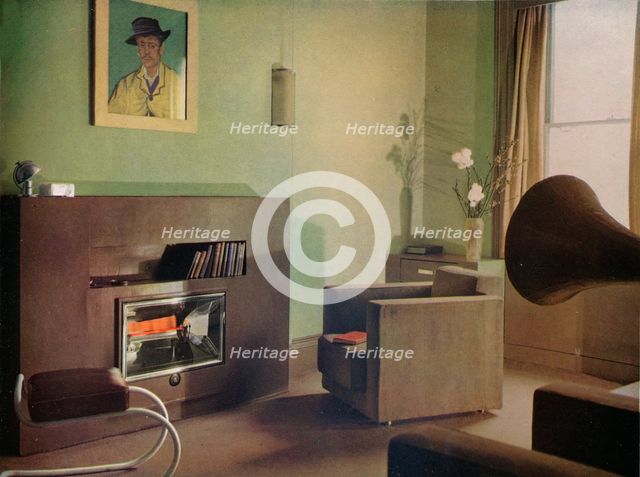 Mrs Betty Fraser's flat at 28a, Upper Gloucester Place, London, 1932. Artist: Unknown.
