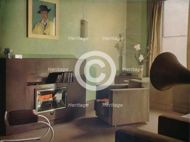 Mrs Betty Fraser's flat at 28a, Upper Gloucester Place, London, 1932. Artist: Unknown.