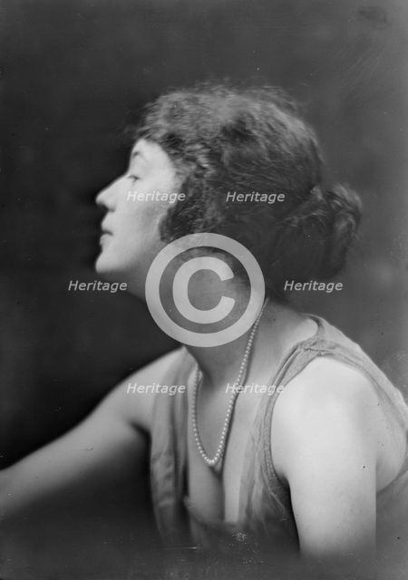 Mrs. Betty Phelps, portrait photograph, 1919 July 21. Creator: Arnold Genthe.