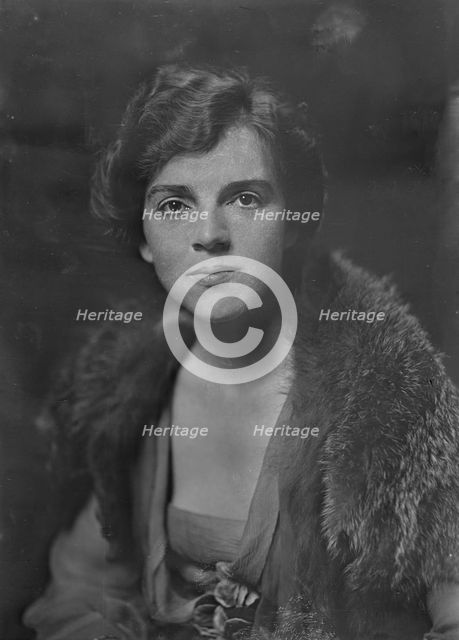 Mrs. C. Gardner, portrait photograph, 1918 Sept. 12. Creator: Arnold Genthe.