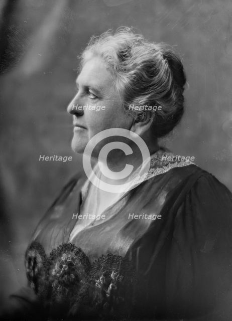 Mrs. C.H. Ingram, portrait photograph, 1919 May 26. Creator: Arnold Genthe.